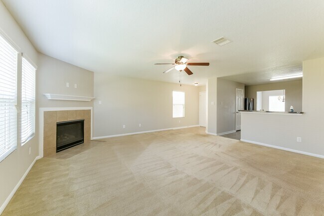 Photo - 9909 Hyacinth Way