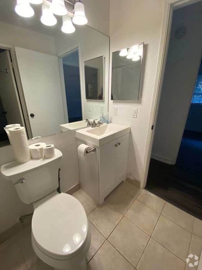 Building Photo - Nice 2 bed/1.5 bath in Kihei Villages Unit 29-204 Rental