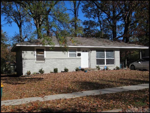 Building Photo - 26 S Wakefield Dr Rental
