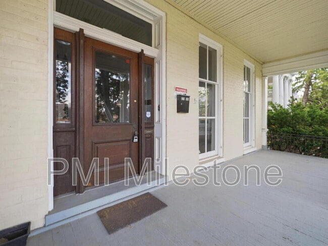 Photo - 323 N Potomac St