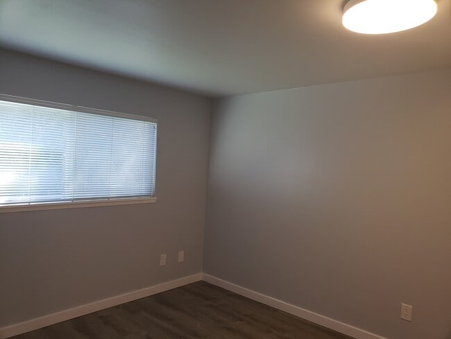 Photo - 2213 Hawthorne St Unit B