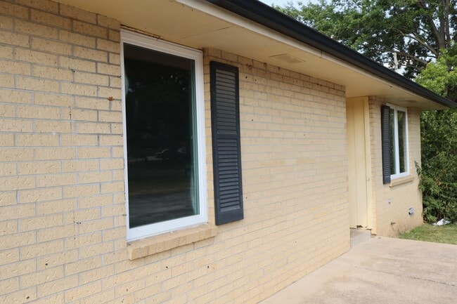 Photo - 1051 S Lexington Ave