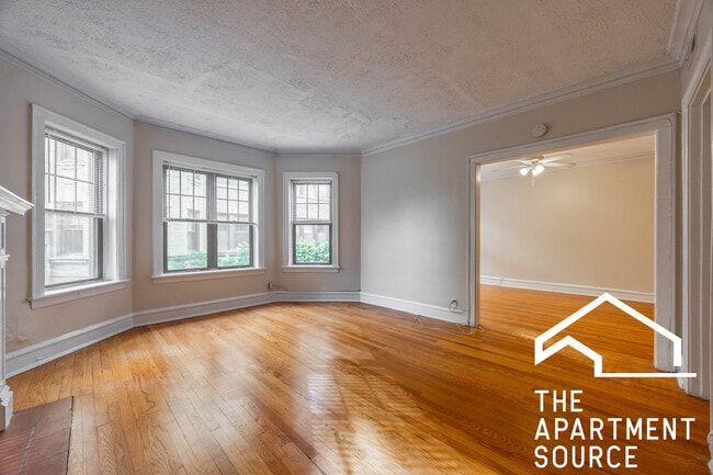 Photo - 925 Forest Ave Unit 1E