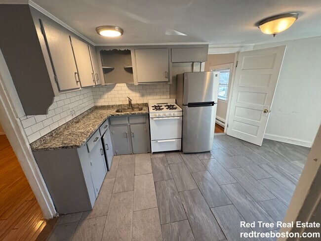 Photo - 1726 Commonwealth Ave Unit 5