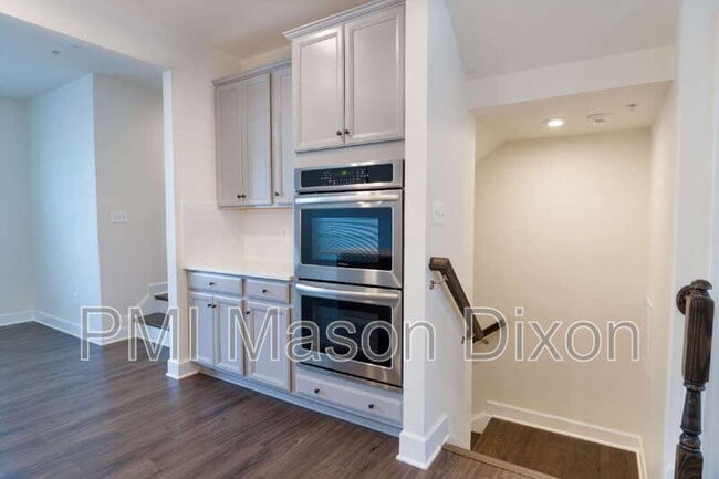 Photo - 9105 Fox Stream Way