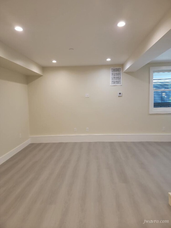 Photo - 164 Tiffany Ave Unit A