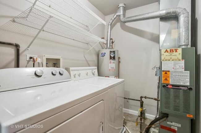 Photo - 1791 Grove Ave