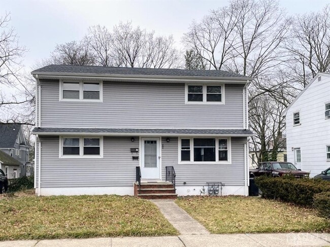 Building Photo - 34 Cedar Ave
