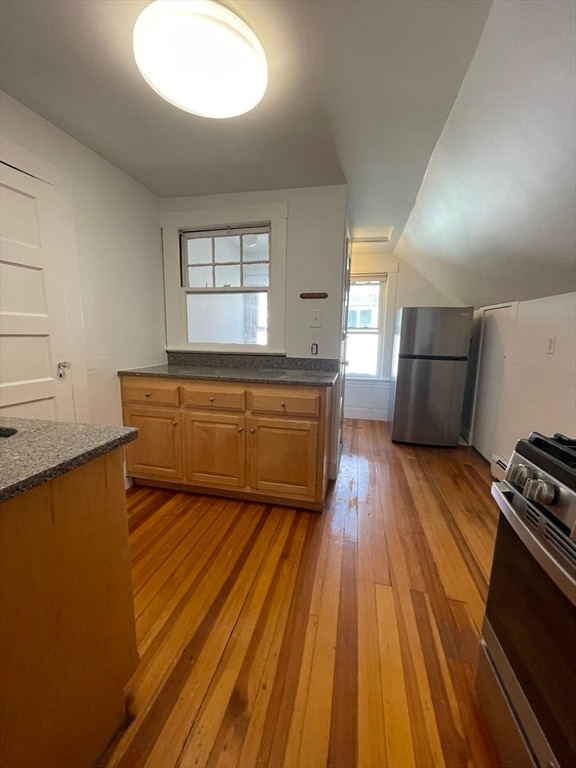 Photo - 27 Lloyd Rd Unit 3