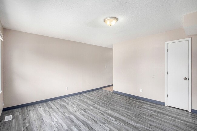 Photo - Beautiful 2BR/1BA Duplex in Independence!