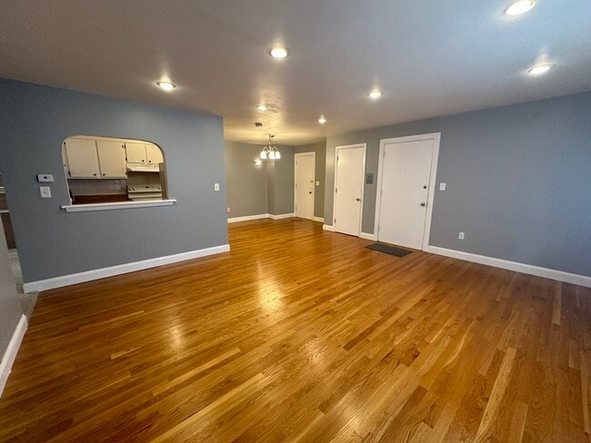 Photo - 43 Jacqueline Rd Unit 12