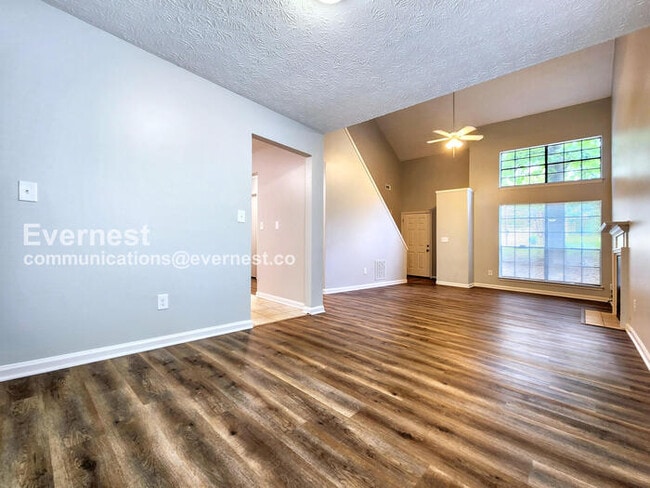 Photo - 944 Shiloh Ridge Run NW