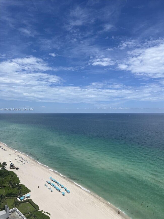 Building Photo - 16699 Collins Ave Unit 2704 Rental