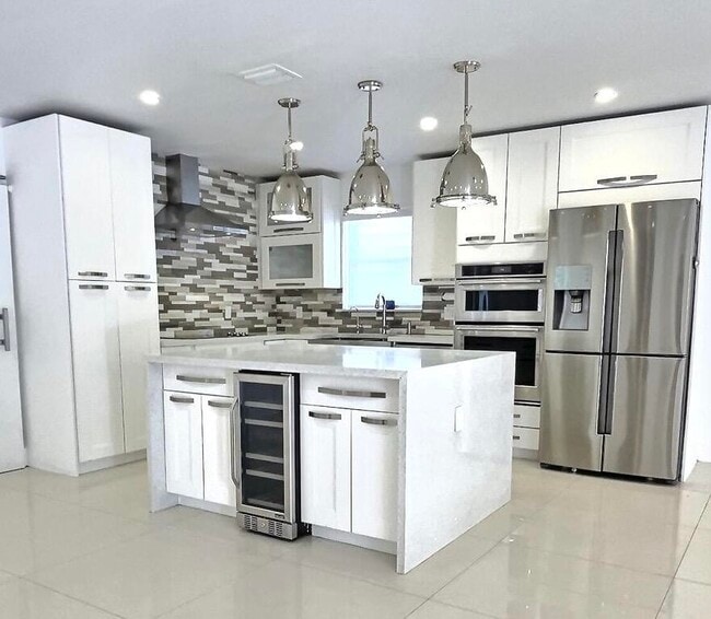 Building Photo - 9221 SW 59th St Rental