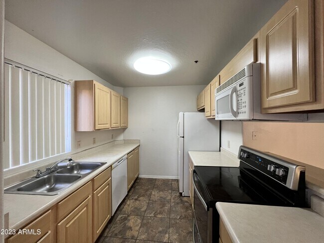 Photo - 1287 N Alma School Rd Unidad 224