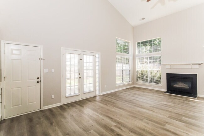 Photo - 7523 Pence Pond Ln