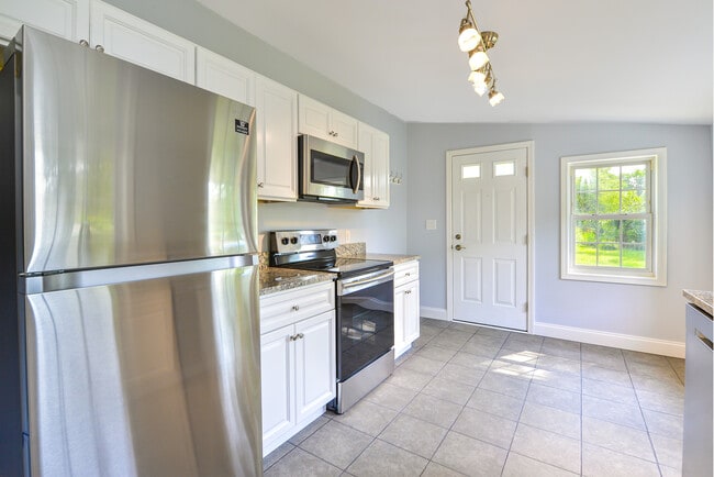 Photo - 706 N Bridge St