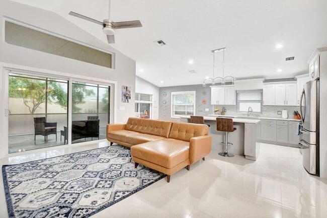 Photo - 22687 Royal Crown Terrace E