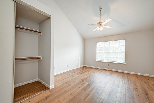 Photo - 2930 Grants Lake Blvd Unit 304