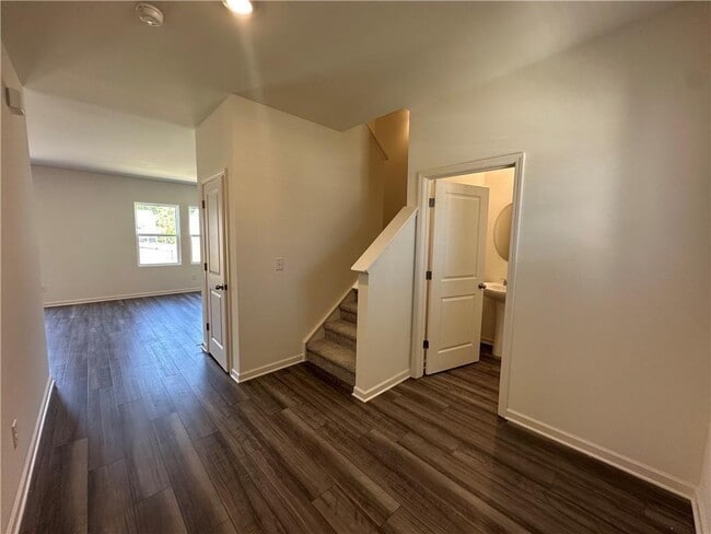 Photo - 199 Champions Blvd