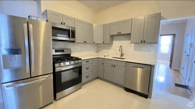 Building Photo - 2 bedroom in Chicago IL 60647 Unit 2F Rental