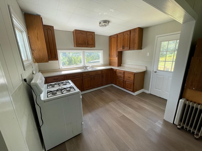 Photo - 8 Heer Dr Unit 1