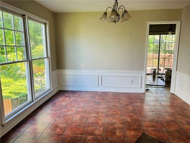 Photo - 2580 Binghampton Ln