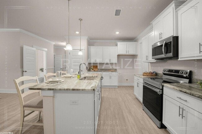 Photo - Beautiful Foley Home with Study, Gourmet Kitchen & Spacious Backyard