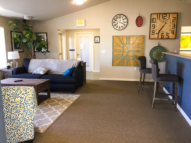 Pebble Ridge Apartments - Pebble Ridge Apartments