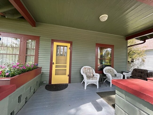 Photo - Whitefish 3 Bedroom partially furnished home with garage and private yard