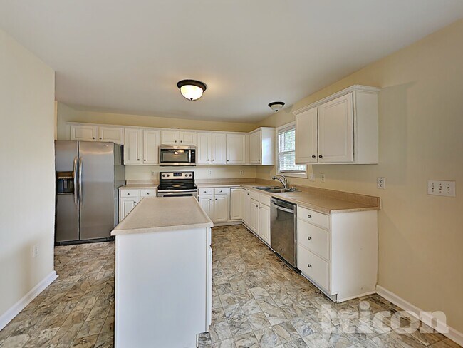 Photo - 2014 Trenton Dr