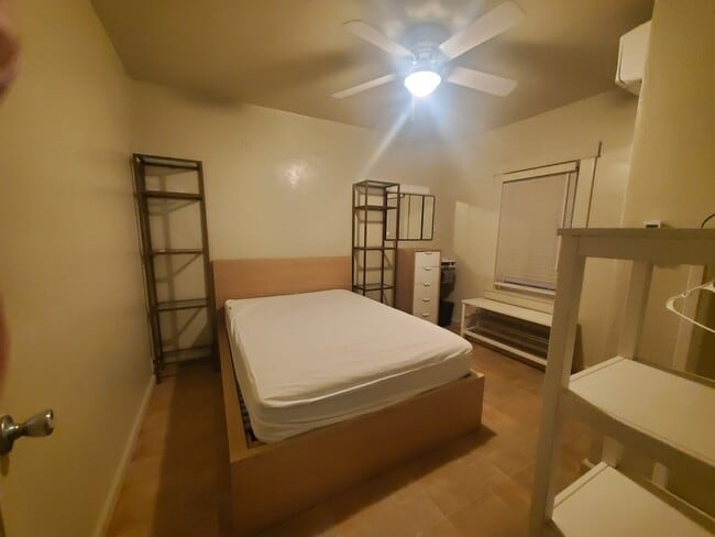 Photo - 409 I St Unit 2