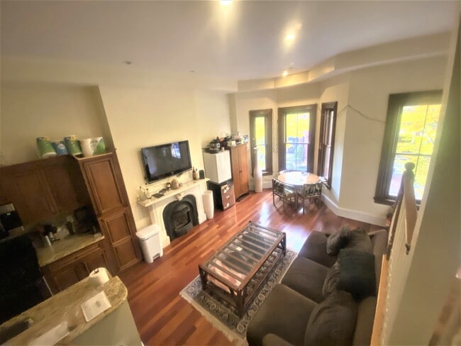 Building Photo - 21 Worthington St Unit 2