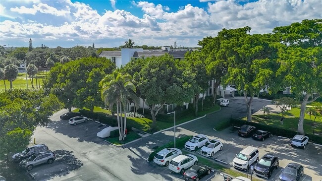 Photo - 1350 River Reach Dr Unidad 118