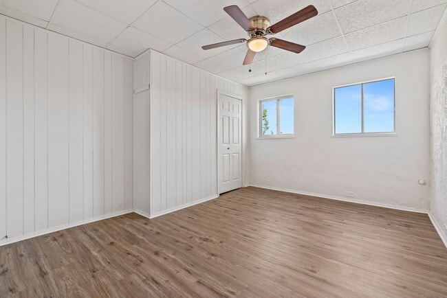 Photo - 4 bed 1 bath - all updated, central air, l...