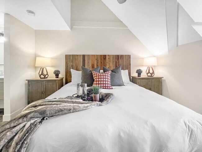 Photo - 1385 Lowell Ave Unidad #209