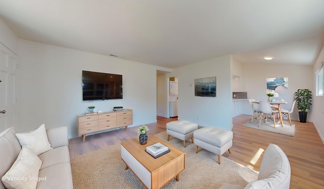 Building Photo - Fillmore Way Unit A