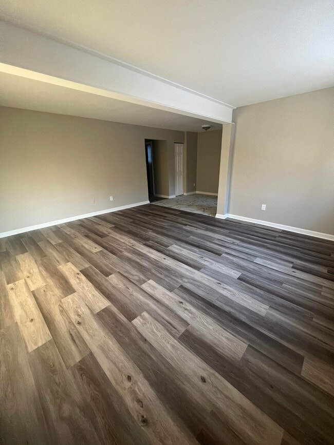 Photo - Royal Ledges at Hyde Park