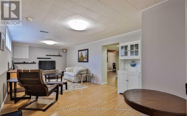 Photo - 166 Lynnbrook Dr