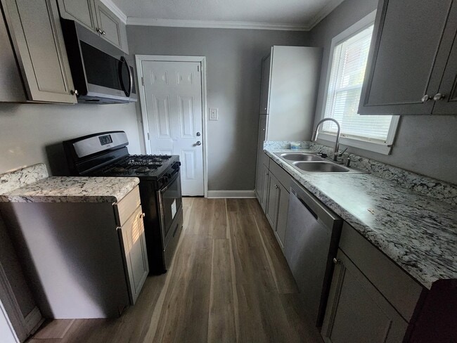 Photo - 2067 Blakewood Pl