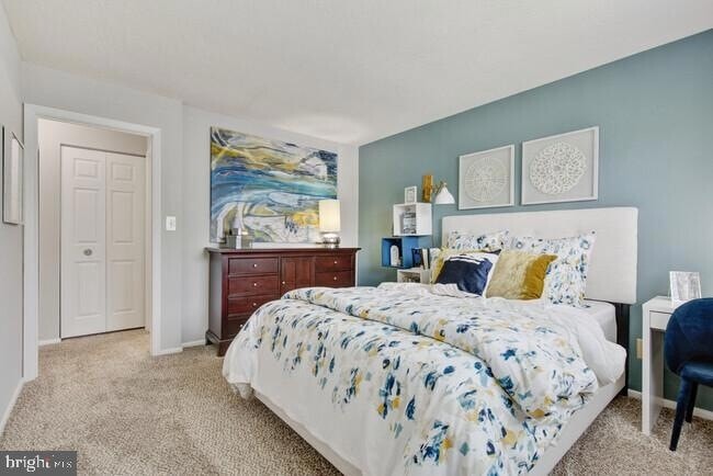 Building Photo - 706 Country Village Dr Unit 3D Rental