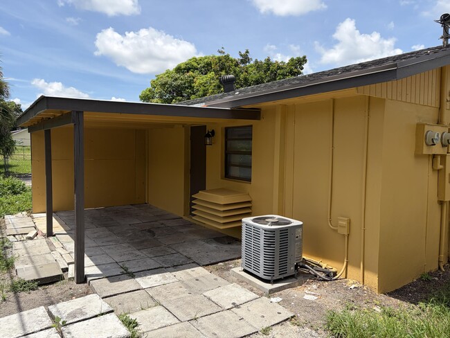 Photo - 2320 Sunrise Dr