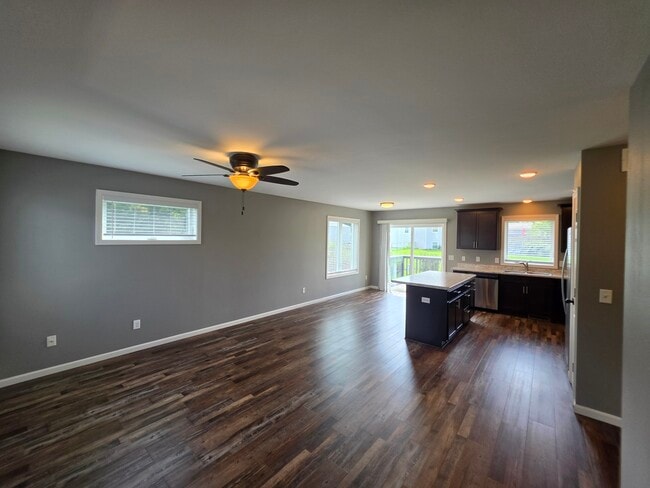 2721 Kellogg Ave