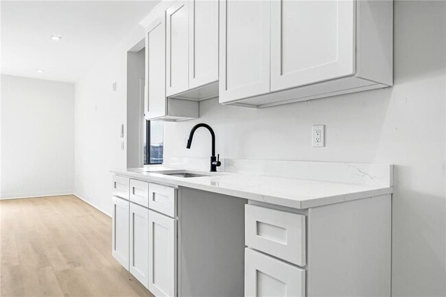 Building Photo - 50 Murray St