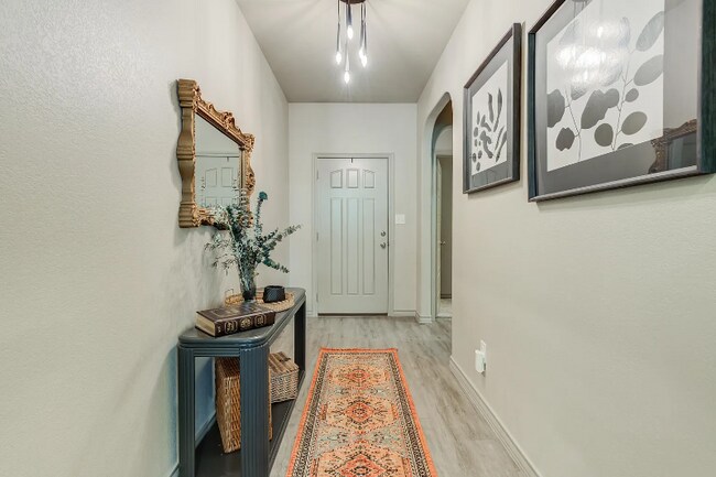 Photo - 7813 88th St