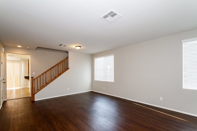 Photo - 10527 Peach Creek St