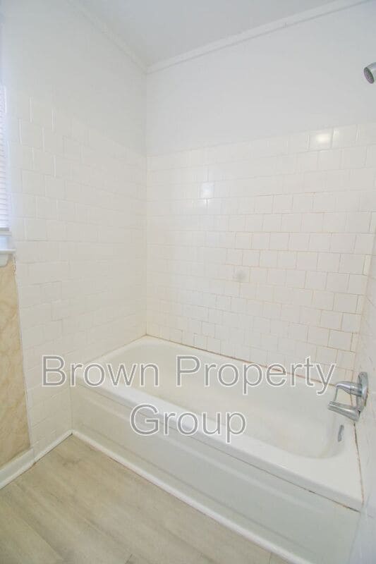 Photo - 714 Eva Cir