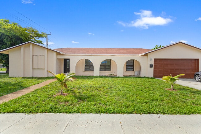 Building Photo - 4851 NW 17th St