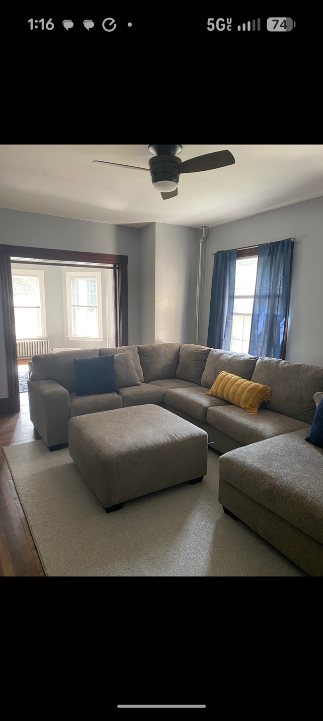 Livingroom - 10 Reservoir St Unit 10