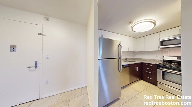 185 Freeman St Unit 935